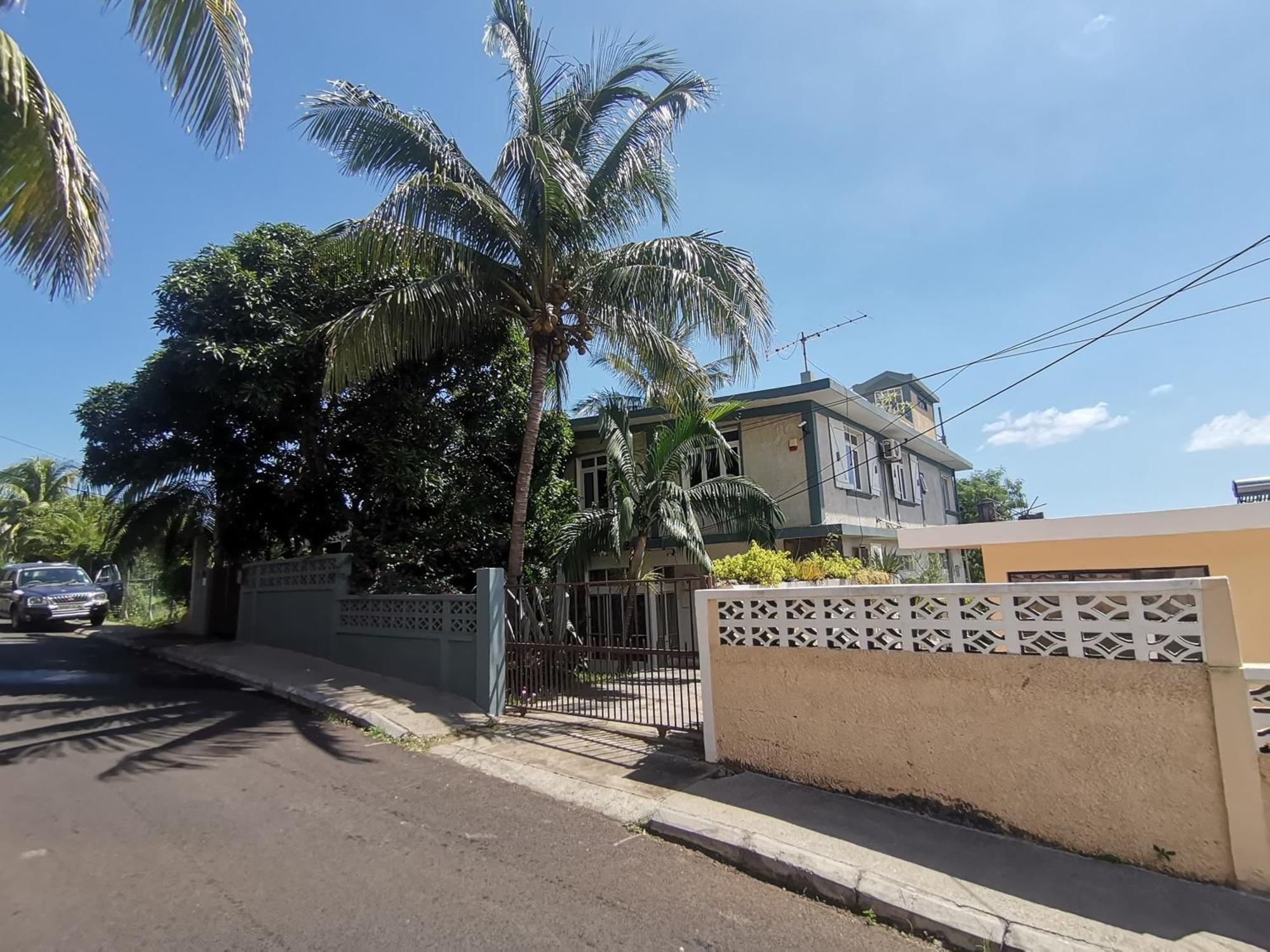 Modern Apartment/3Bedrooms/2Bathrooms/Rooftop/Jacuzzi Pointe aux Sable ภายนอก รูปภาพ