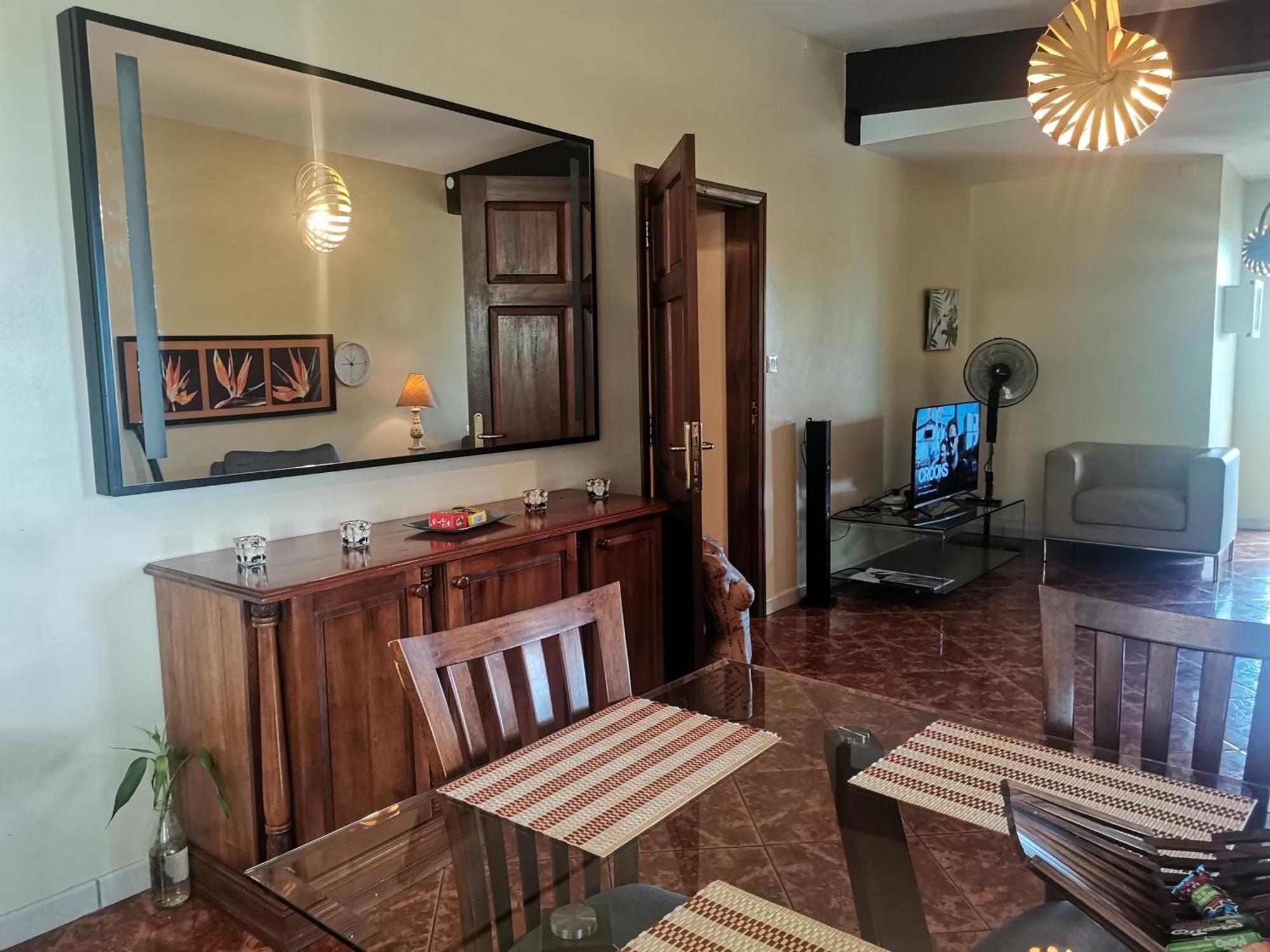 Modern Apartment/3Bedrooms/2Bathrooms/Rooftop/Jacuzzi Pointe aux Sable ภายนอก รูปภาพ
