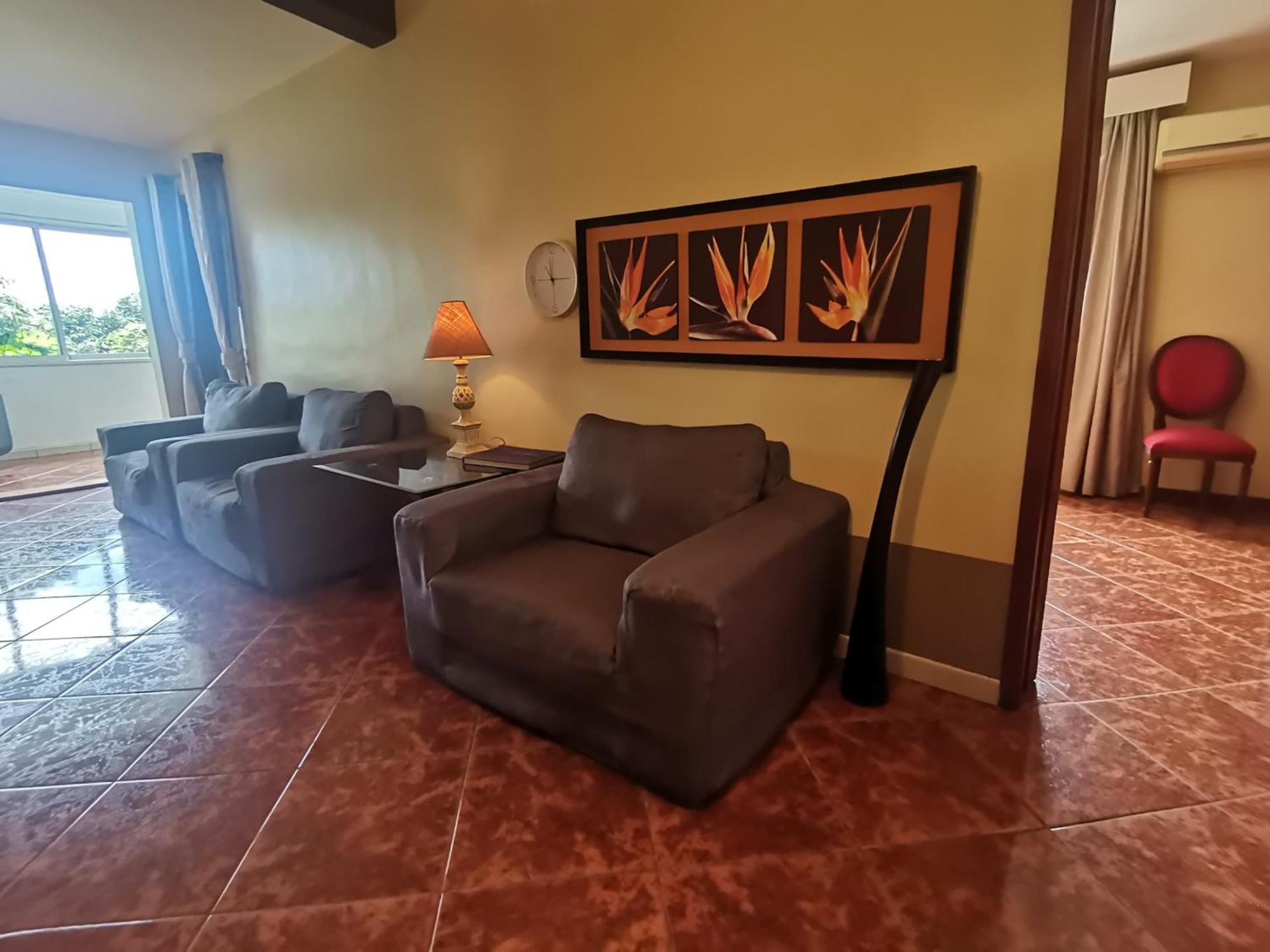 Modern Apartment/3Bedrooms/2Bathrooms/Rooftop/Jacuzzi Pointe aux Sable ภายนอก รูปภาพ